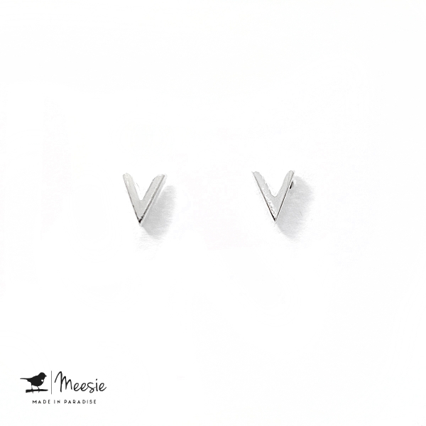 Oorbellen Studs V zilver - 3 sets Oorbellen Studs V zilver - 3 sets