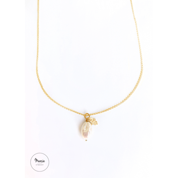 Ketting: Parel goud op zilver - 3 kettingen Ketting: Parel goud op zilver - 3 kettingen